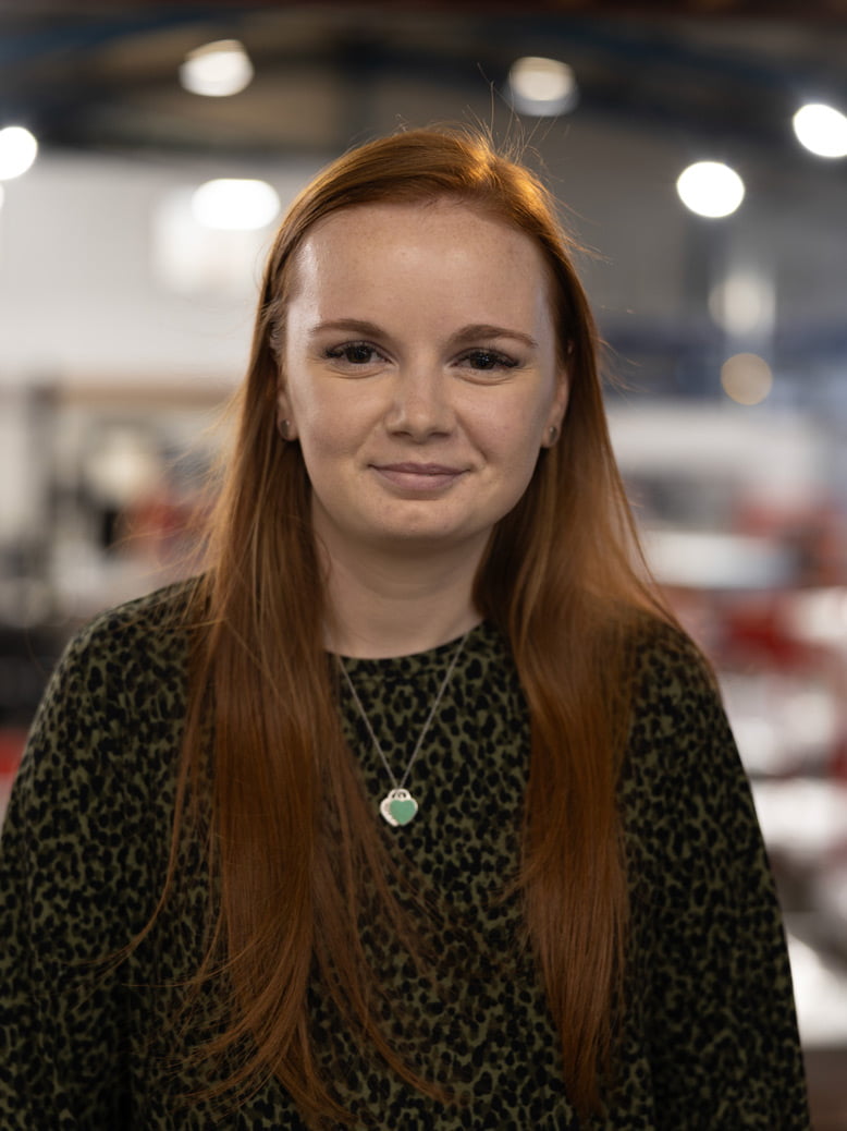 Unifabs Office Manager Lauren Evans Headshot